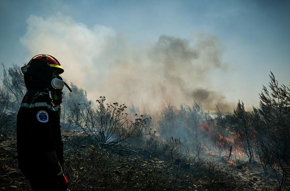 Φωτιά στην Εύβοια: Βελτιωμένη η εικόνα της πυρκαγιάς στα Στύρα