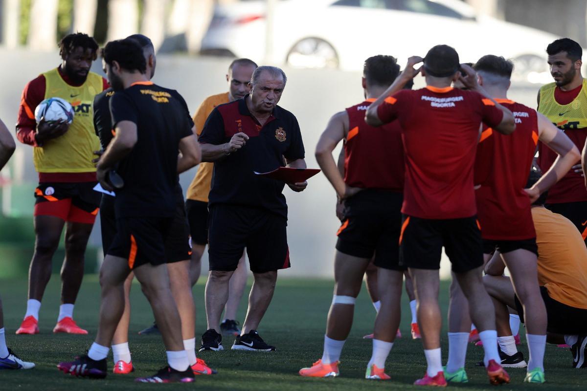 Γαλατάσαραϊ: Δύο κρούσματα κορονοϊού λίγες μέρες μετά την ένταση στο Ελ. Βενιζέλος