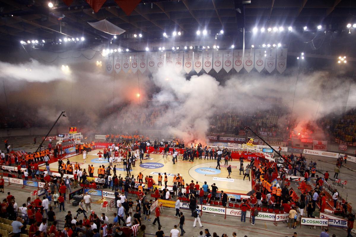 Κορονοϊός: Γήπεδα μόνο για εμβολιασμένους με 80% πληρότητα - Όριο οι 25.000 θεατές στα υπαίθρια και οι 8.000 στα κλειστά