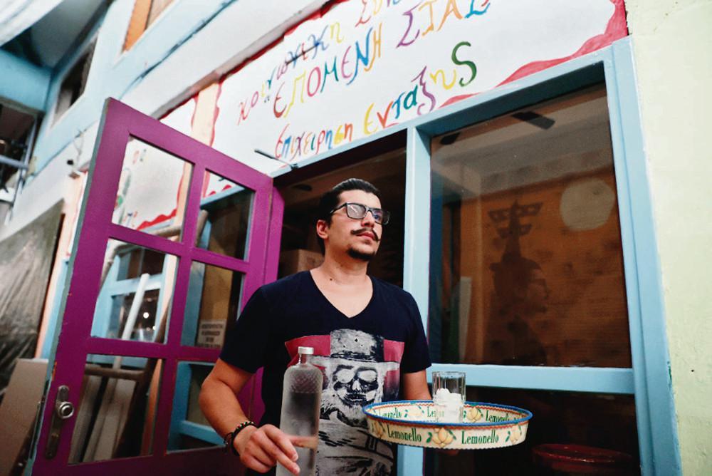 Καφές στην νοηματική - Αλλιώτικο χαρμάνι από Άτομα Με Αξίες [εικόνες]