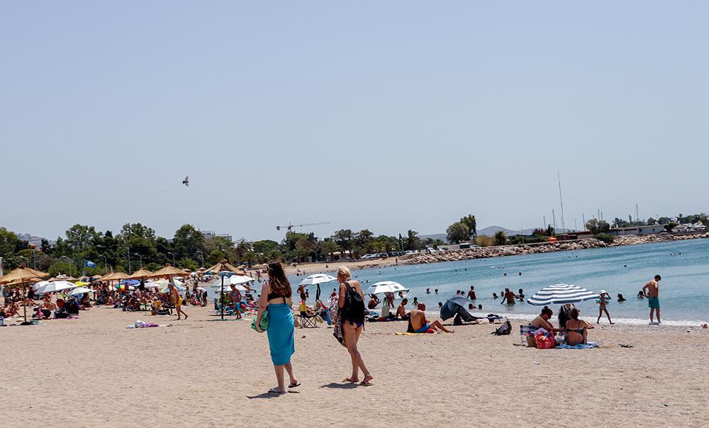 Καύσωνας: «Αγριεύει» το θερμό κύμα - Στους 44 βαθμούς το θερμόμετρο