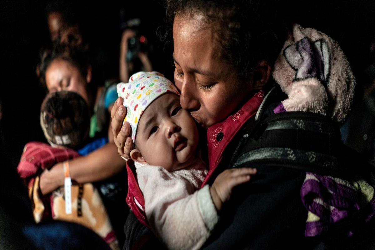 Λιβύη: Μετανάστριες κακοποιούνται σεξουαλικά από φρουρούς για λίγο καθαρό νερό