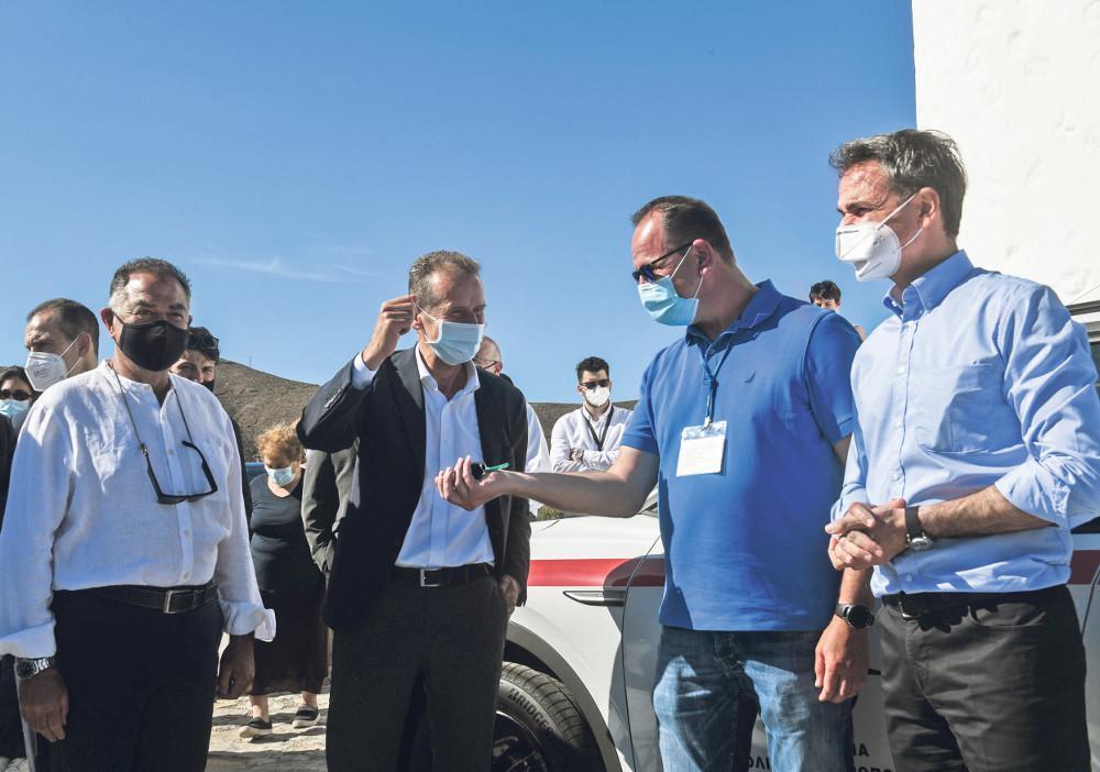 Μέτρα όπου και όποτε χρειαστεί - Με όλα τα «όπλα» κατά του τετάρτου κύματος η κυβέρνηση