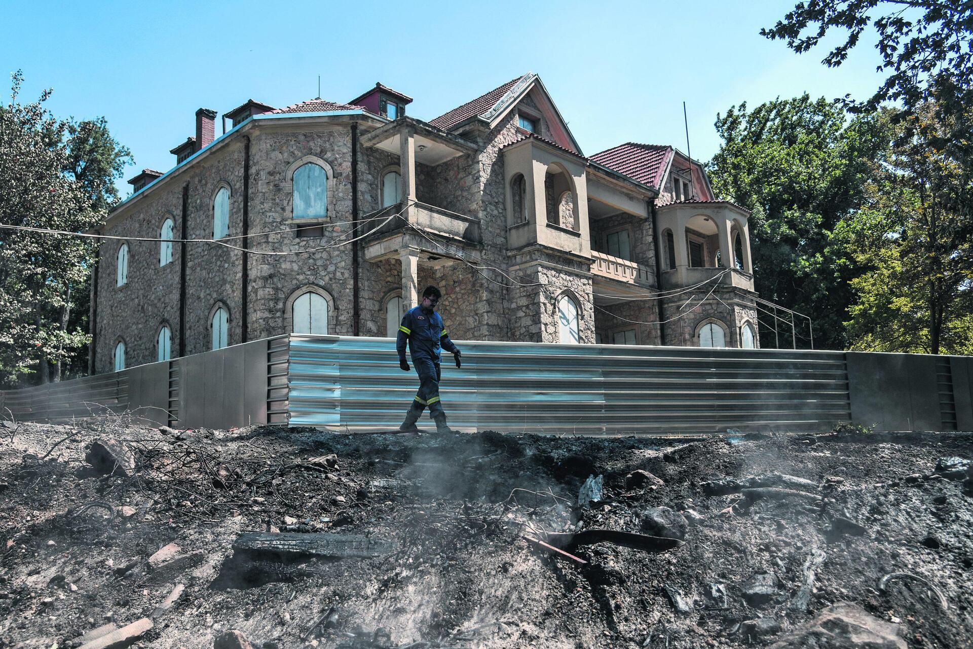 Αγωνία για την επόμενη ημέρα στο κτήμα Τατοΐου