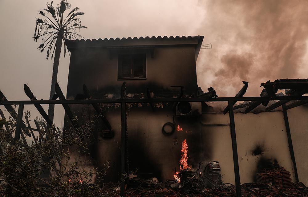 Σταϊκούρας: Πρόσθετα μέτρα για άμεση ανακούφιση των πυρόπληκτων
