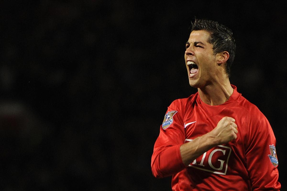 Το colpo grosso του αιώνα: Υπέγραψε στη Γιουνάιτεντ ο Κριστιάνο Ρονάλντο – Αυτό είναι το συμβόλαιό του