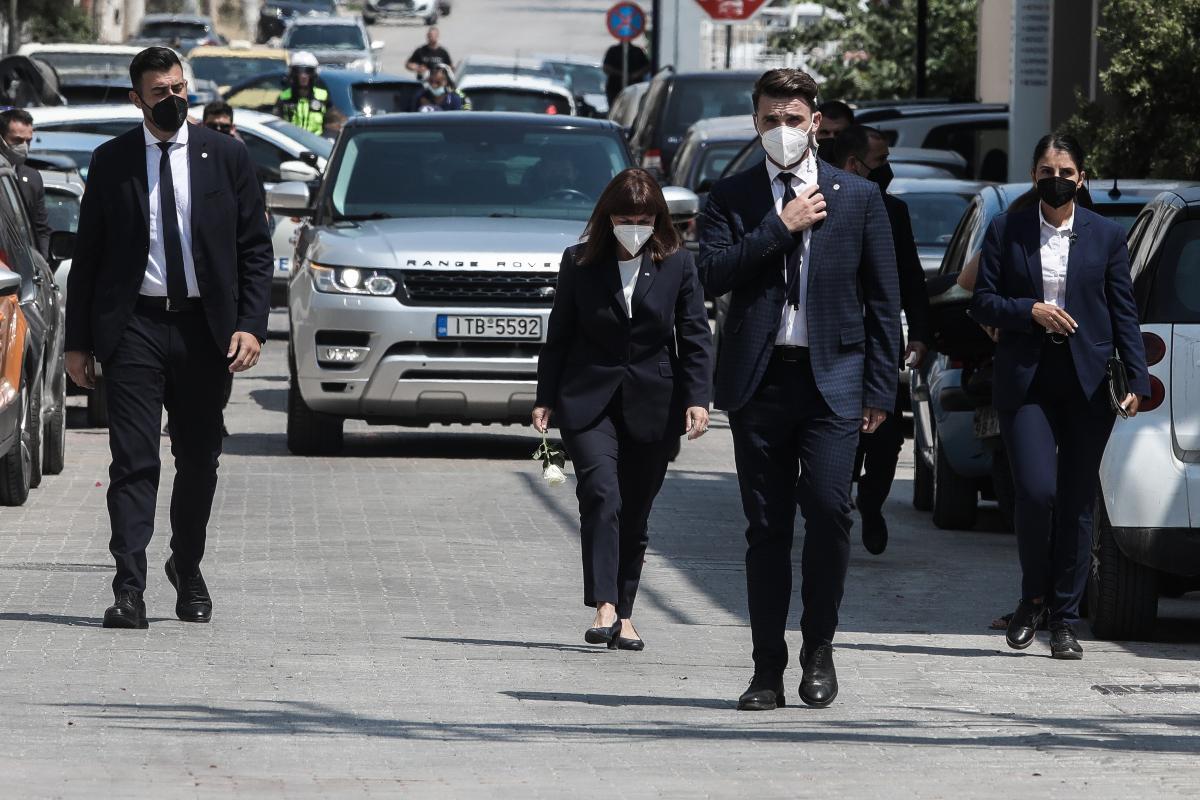 Βασίλης Φιλώρας: Το τελευταίο αντίο στον εθελοντή πυροσβέστη που έχασε τη ζωή του στην Ιπποκράτειο