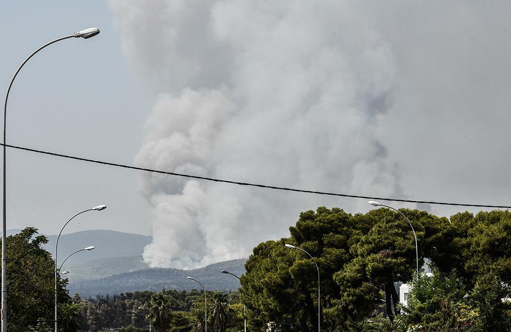 Φωτιά στην Αττική: Ποιοι δρόμοι έχουν κλείσει [συνεχής ενημέρωση]