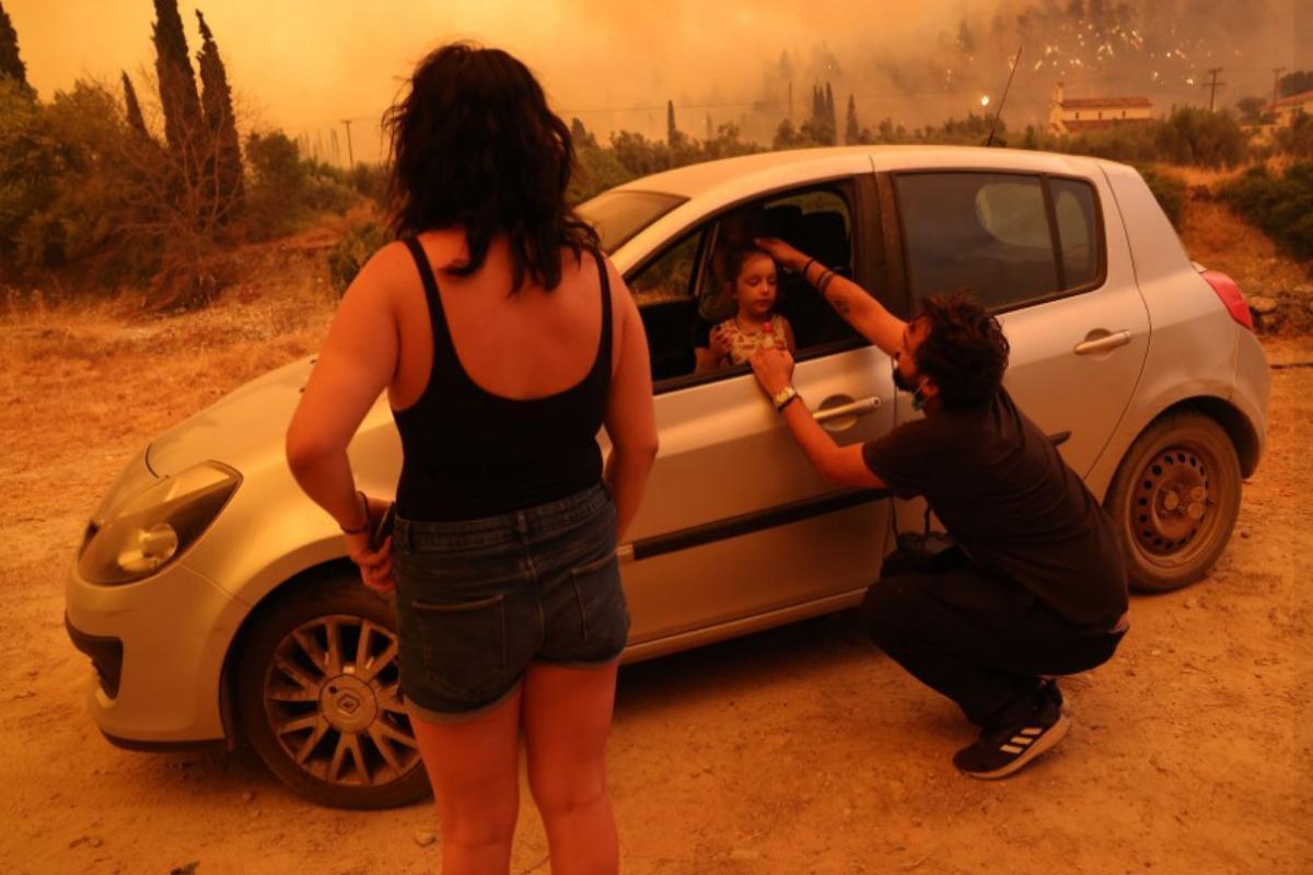 Φωτιά στην Εύβοια: Όταν η Βαλεντίνα συγκλόνισε το πανελλήνιο – Πότε σταμάτησε να κλαίει το κοριτσάκι