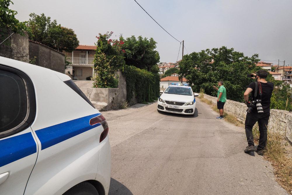 Φωτιά στην Εύβοια: Εκκενώνονται τώρα Αγία Άννα και Αγλάδι - Δραματικές ώρες