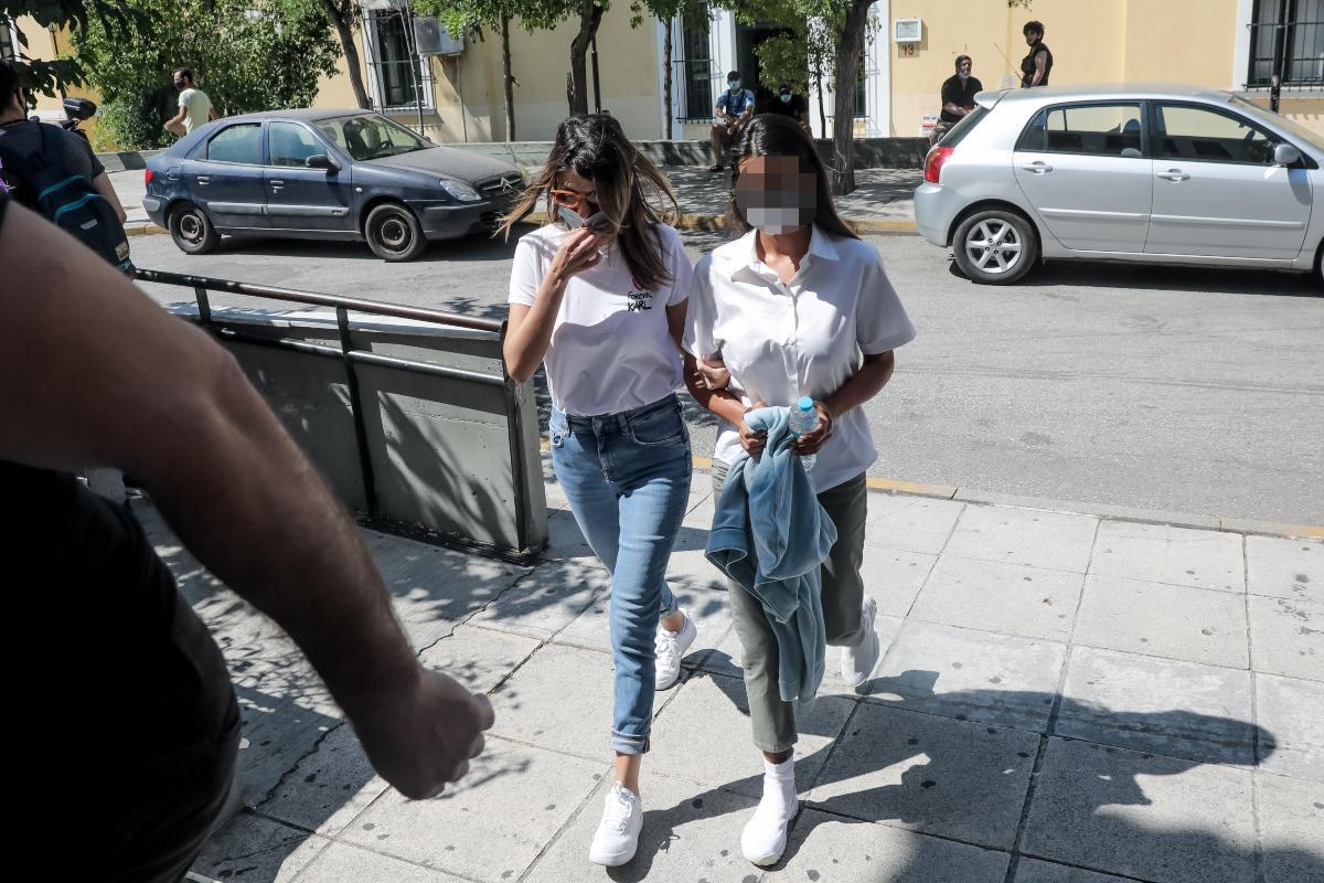 Στον ανακριτή το γνωστό μοντέλο – Αρνείται τα πάντα για την κοκαΐνη