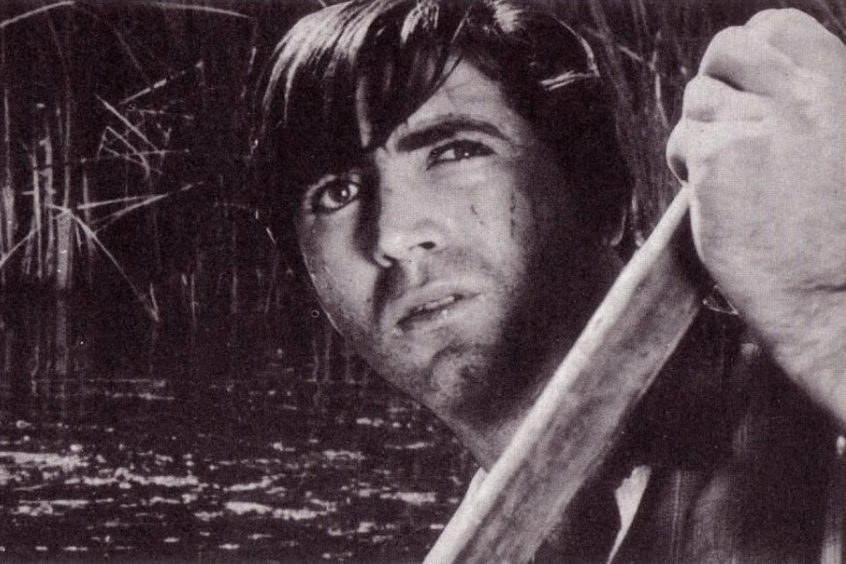 Ανέστης Βλάχος: Το ατύχημα στο μάτι, η κουμπαριά με τον Νίκο Ξανθόπουλο και η αδελφική φιλία με Λαμπέτη και Χορν