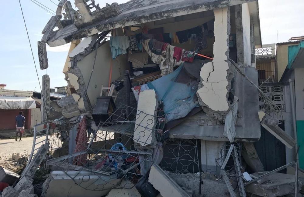 Σεισμός στην Αϊτή: Νεκροί και τραυματίες από τα τρομακτικά 7,2 Ρίχτερ