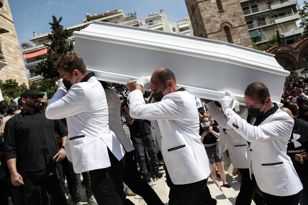 Mad Clip: Συγκλονίζει η Φουρέιρα μιλώντας για τον αγαπημένο της φίλο