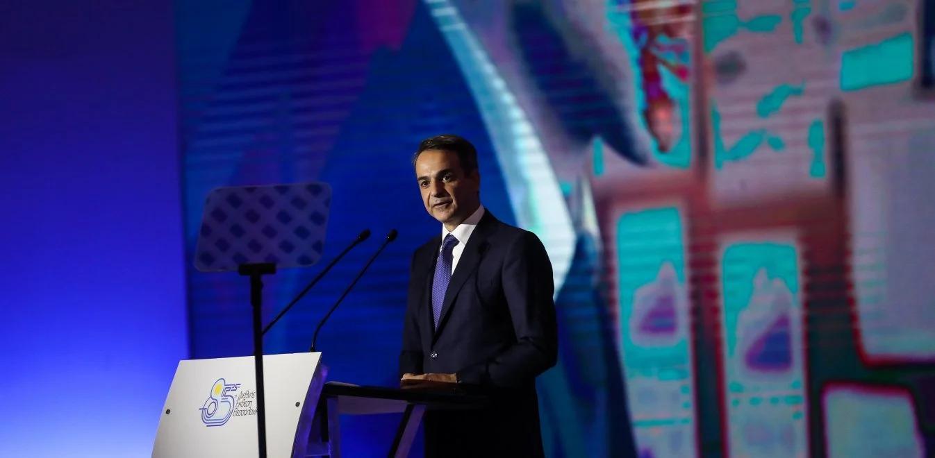 Πολλά σε λίγους ή αρκετά σε πολλούς