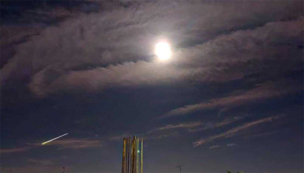 Εντυπωσιακό φαινόμενο: Μετεωρίτης «έσκισε» τον ουρανό της Ελλάδας