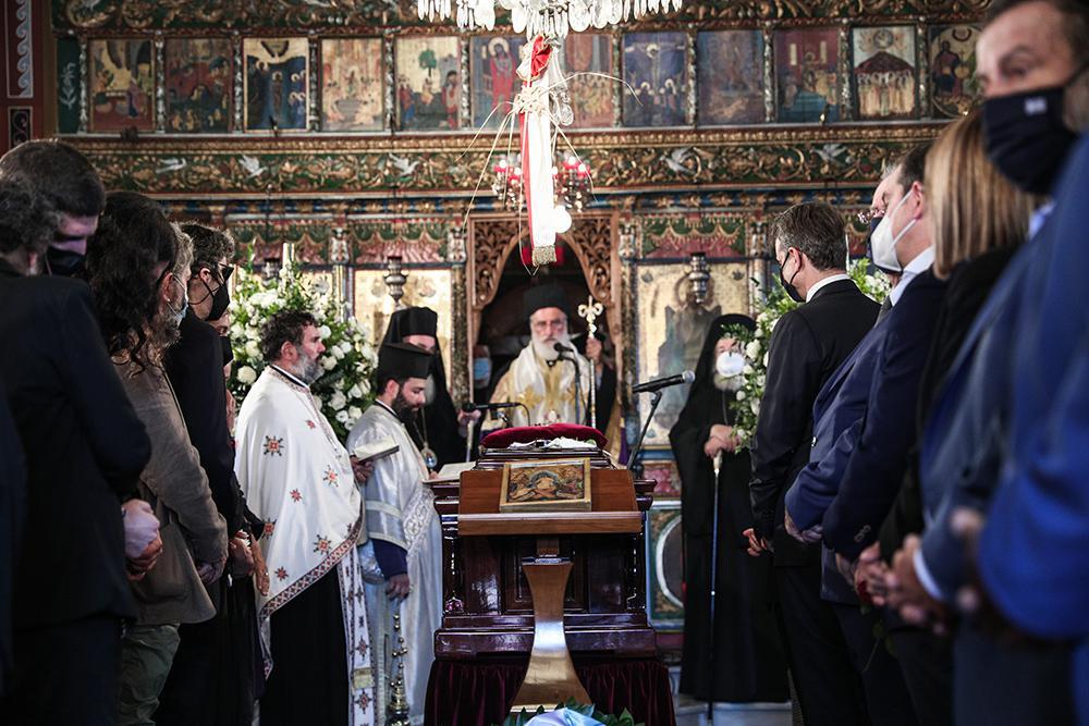 Συγκίνηση και ευγνωμοσύνη στο τελευταίο αντίο στον Μίκη Θεοδωράκη