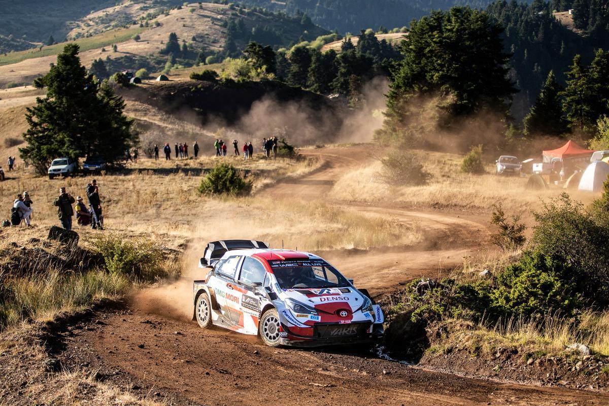 Ράλι Ακρόπολις: Άπιαστος ο Ροβάνπερα, αυξάνει τη διαφορά του από Οζιέ και Τάνακ – Διεκόπη η ειδική στο Ελευθεροχώρι λόγω θεατών