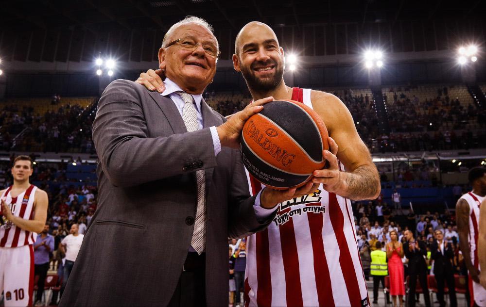 Σπανούλης για Ίβκοβιτς: «Α ρε Ντούντα, ΔΑΣΚΑΛΕ, ΗΓΕΤΗ, ΑΡΧΟΝΤΑ»