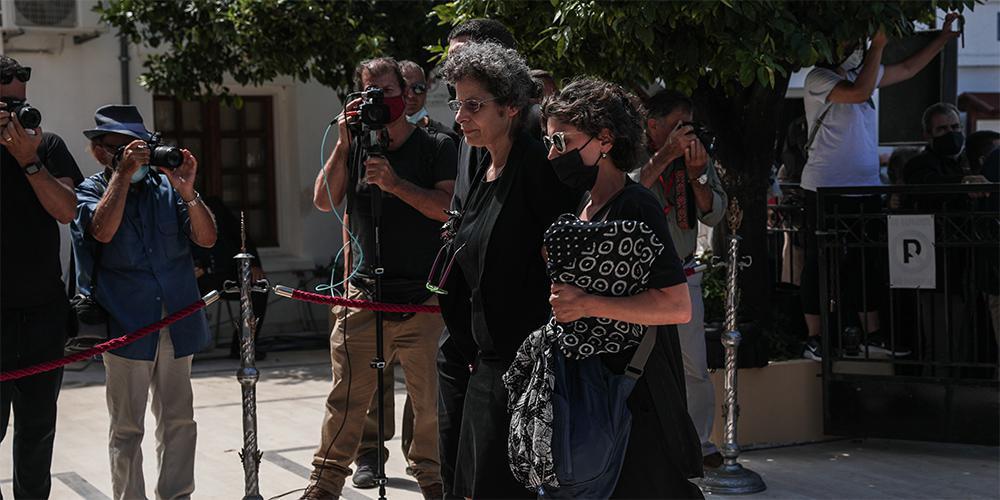 Μίκης Θεοδωράκης: Σε κλίμα συγκίνησης το «ύστατο χαίρε»