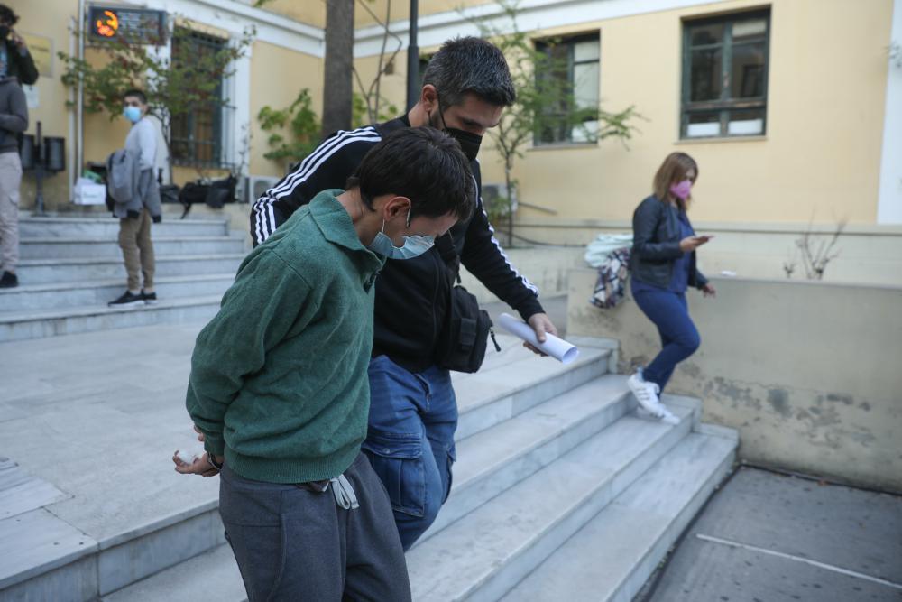 Έγκλημα Αιγάλεω: Για ανθρωποκτονία με δόλο κατηγορείται ο μητροκτόνος