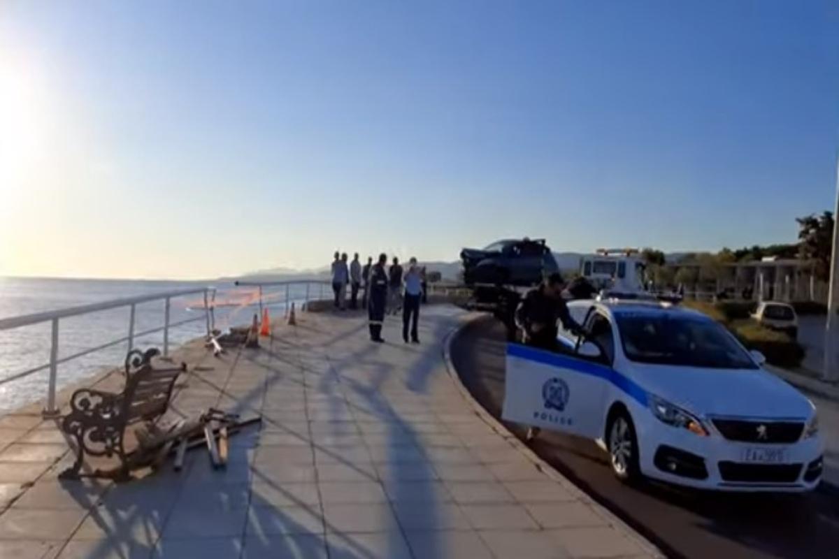 Αλεξανδρούπολη: Σοκαριστικό τροχαίο στην παραλιακή - Γυναίκα καθόταν σε παγκάκι και… βρέθηκε στη θάλασσα