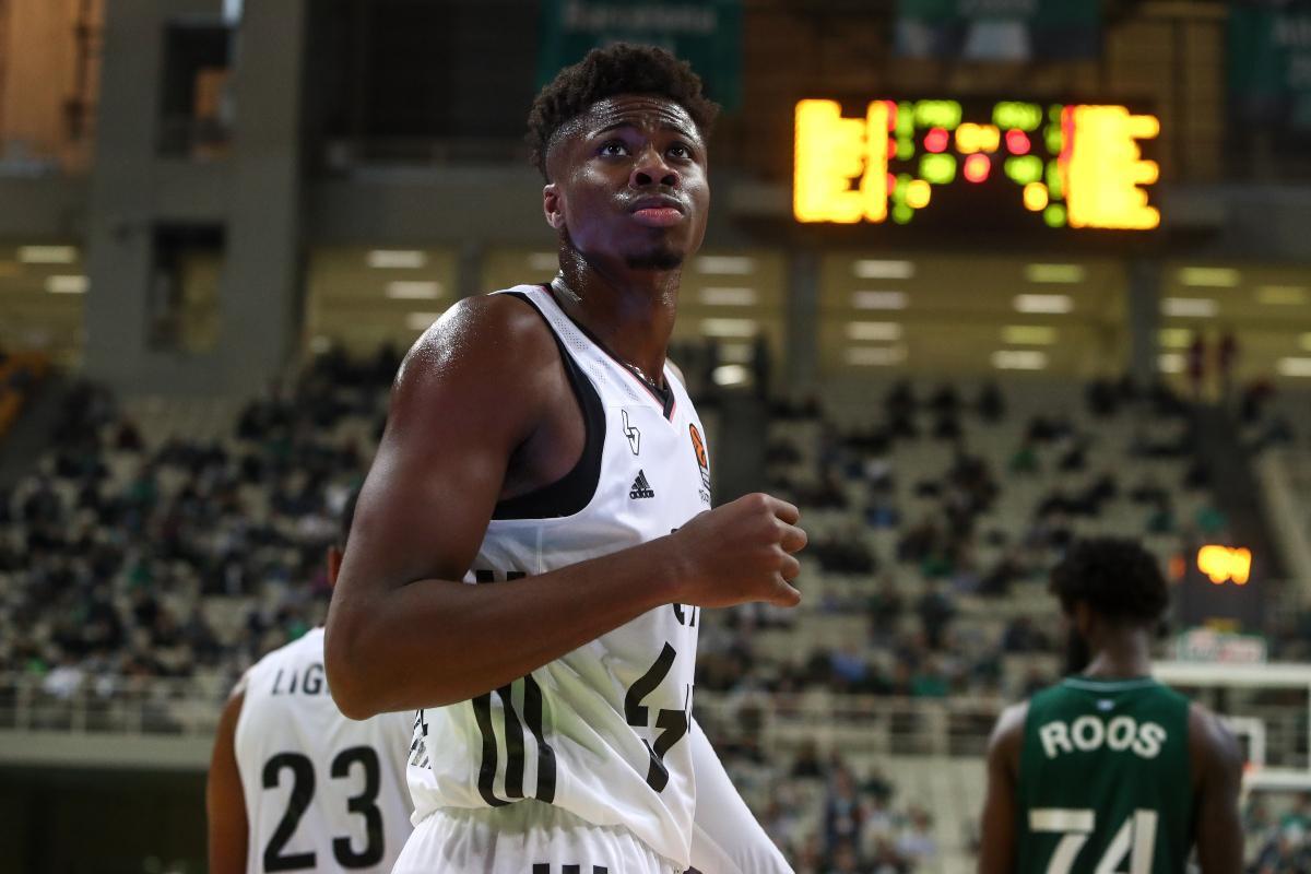 Κώστας Αντετοκούνμπο: Βρέθηκε θετικός στον κορονοϊό - Χάνει την Φενέρ