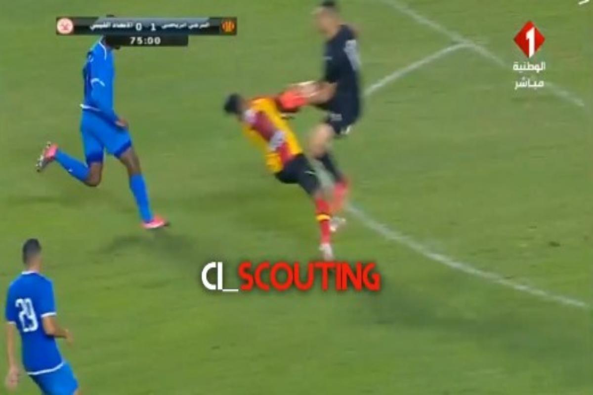 Θα πάθετε πλάκα! «Εκτελεστής» τερματοφύλακας έκανε αυτό το φάουλ και συνεχίζει να παίζει μπάλα [βίντεο]