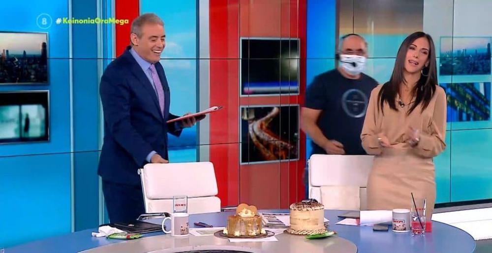 Ο Παπαδάκης έστειλε γλυκά σε Χασαπόπουλο και Βούλγαρη στον αέρα