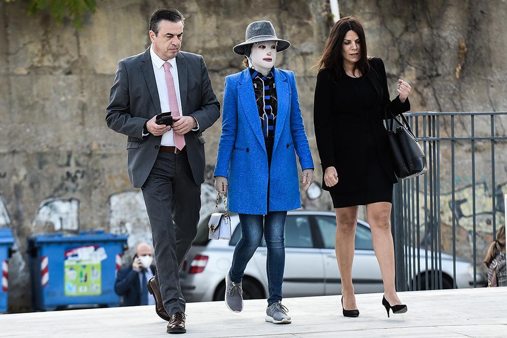 Η Ιωάννα Παλιοσπύρου αποκαλύπτει πότε θα βγάλει τη μάσκα [εικόνες]