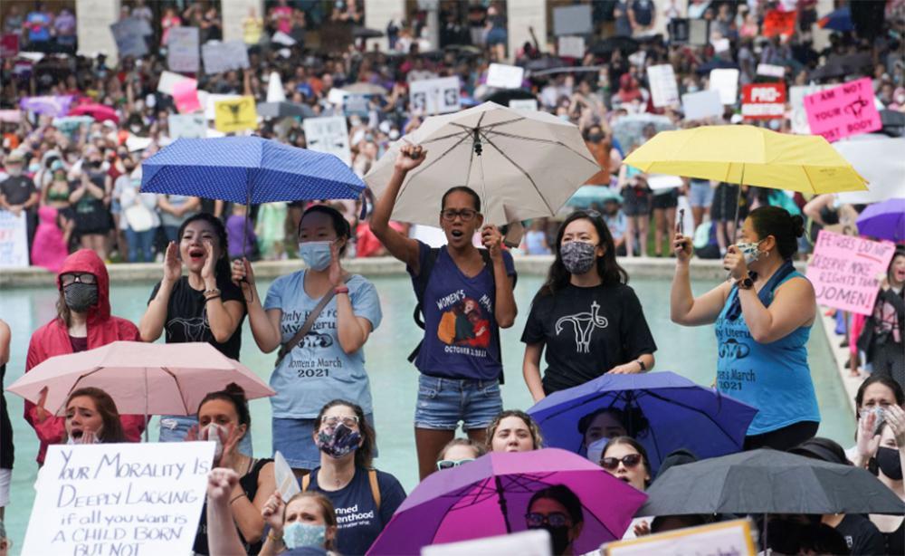 ΗΠΑ: Χιλιάδες διαδηλωτές στους δρόμους για το δικαίωμα στην άμβλωση