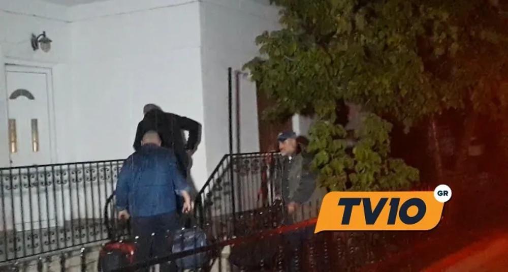 Έφθασε στο πατρικό του στα Τρίκαλα ο Νίκος Παλαιοκώστας [βίντεο]