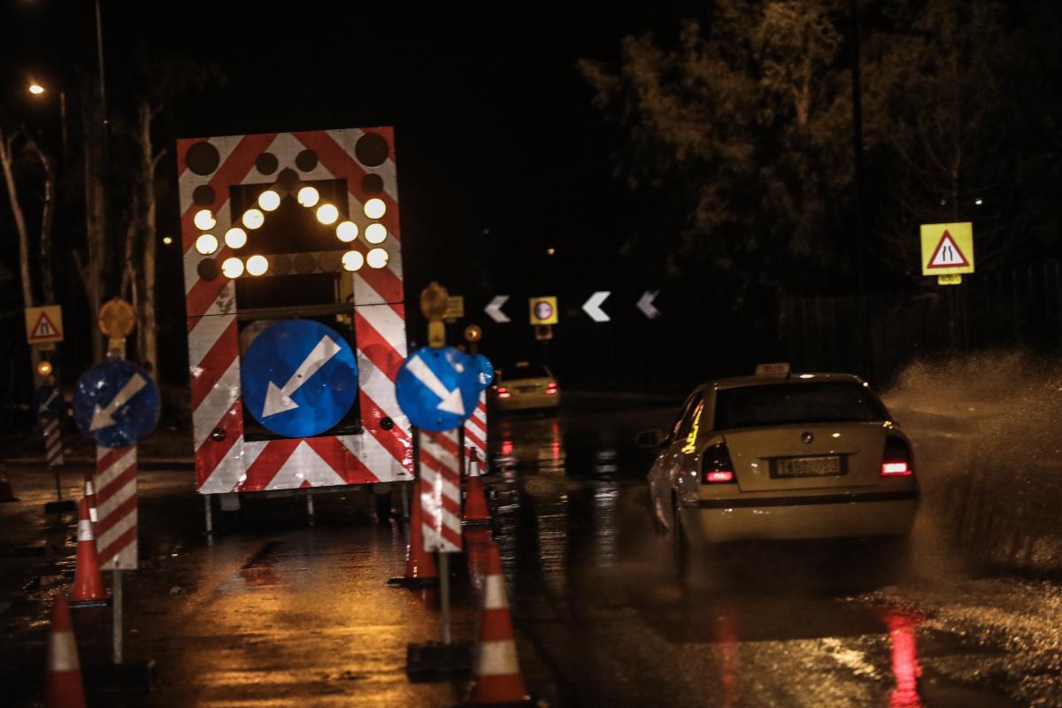 Κακοκαιρία «Μπάλλος»: Ώρες αγωνίας έζησαν κατά τη διάρκεια της νύχτας πολλές περιοχές της χώρας λόγω της επέλασης της κακοκαιρίας «Μπάλλος».