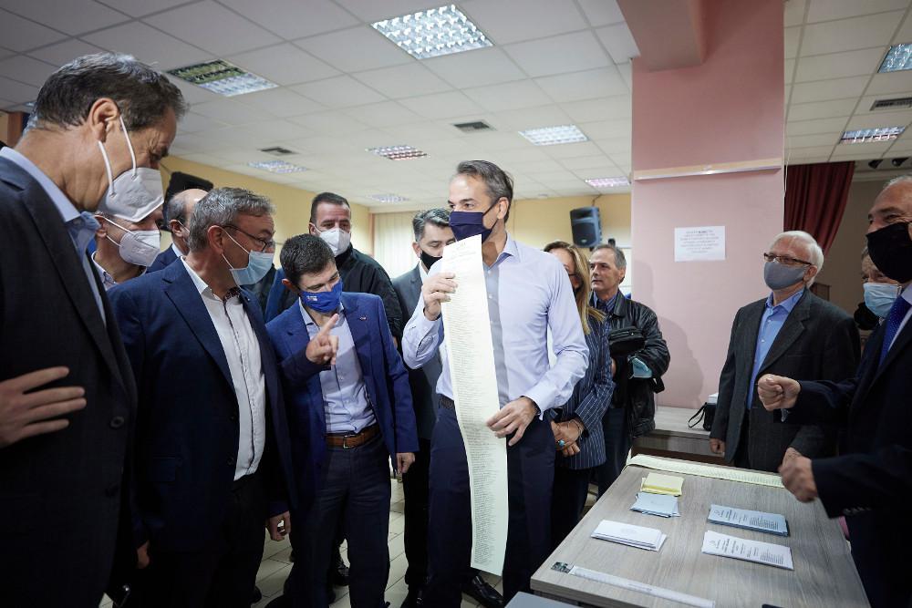 Στο Γαλάτσι ο Μητσοτάκης: Μέρα γιορτής για τη Νέα Δημοκρατία οι εσωκομματικές εκλογές