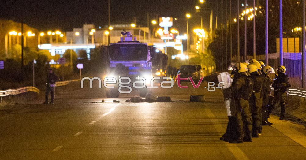 Μέγαρα: 4 αστυνομικοί τραυματίες από σκάγια Ρομά που πυροβολήσαν