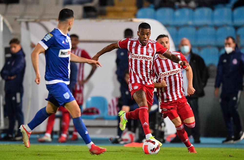 Super League: Ο «άγιος Γιουσέφ» λύτρωσε τον Ολυμπιακό