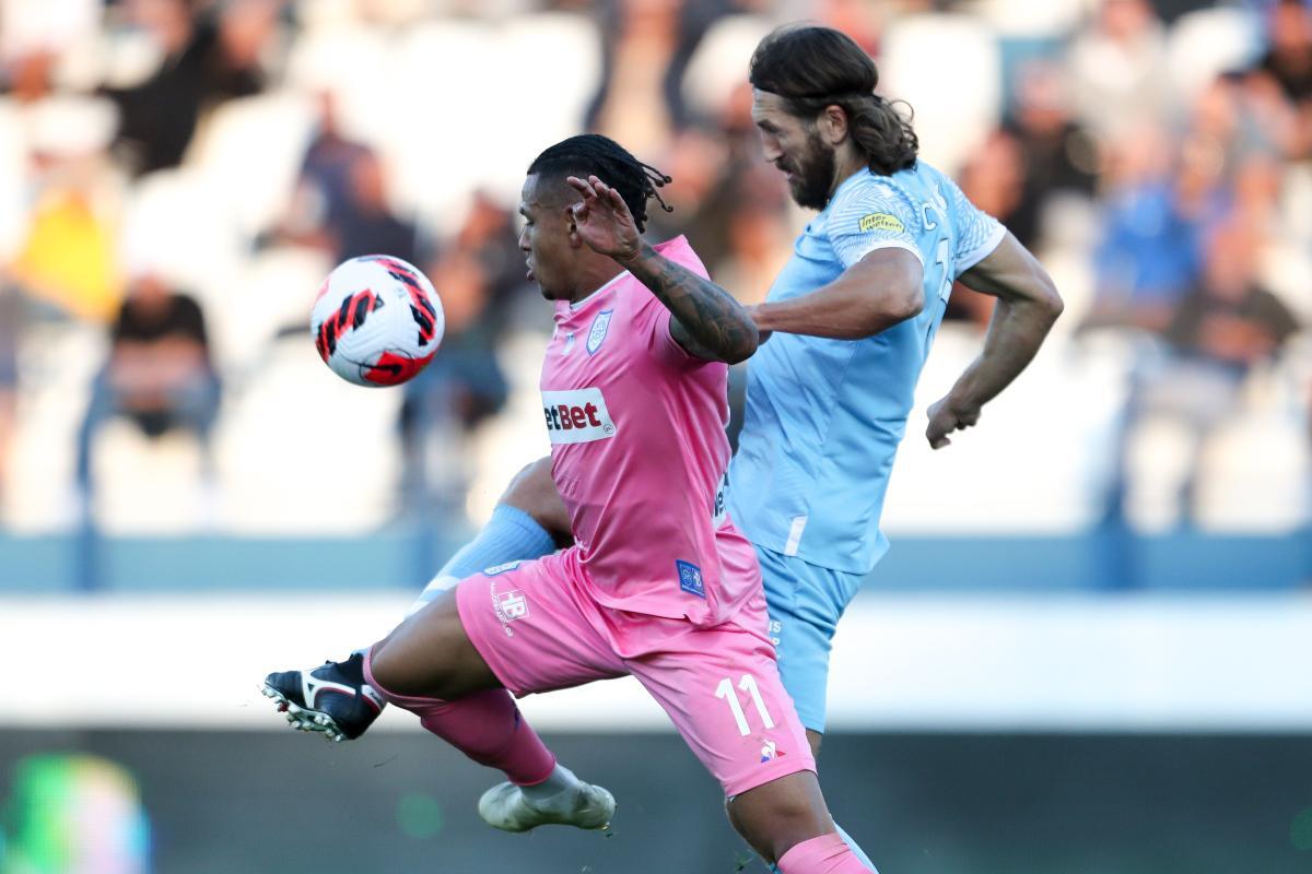 Super League - Ιωνικός: Θλάση δευτέρου βαθμού ο Τσιγκρίνσκι