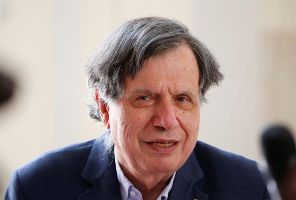 Τζόρτζιο Παρίζι: Ο Ιταλός φυσικός που χαλαρώνει με... ελληνική μουσική!