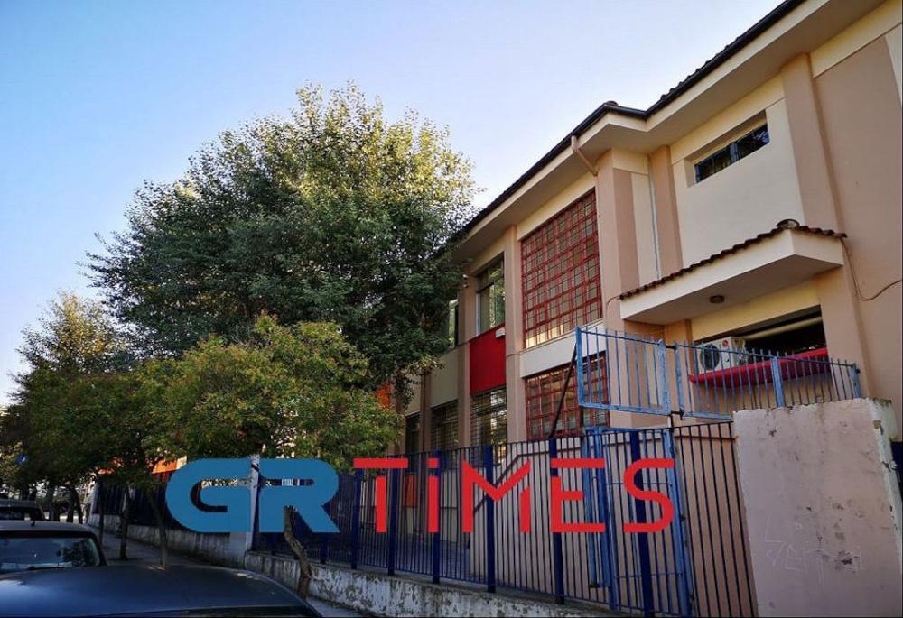 Θεσσαλονίκη: Καταγγελίες για μαθητή που φέρεται να βίασε συμμαθήτριες του