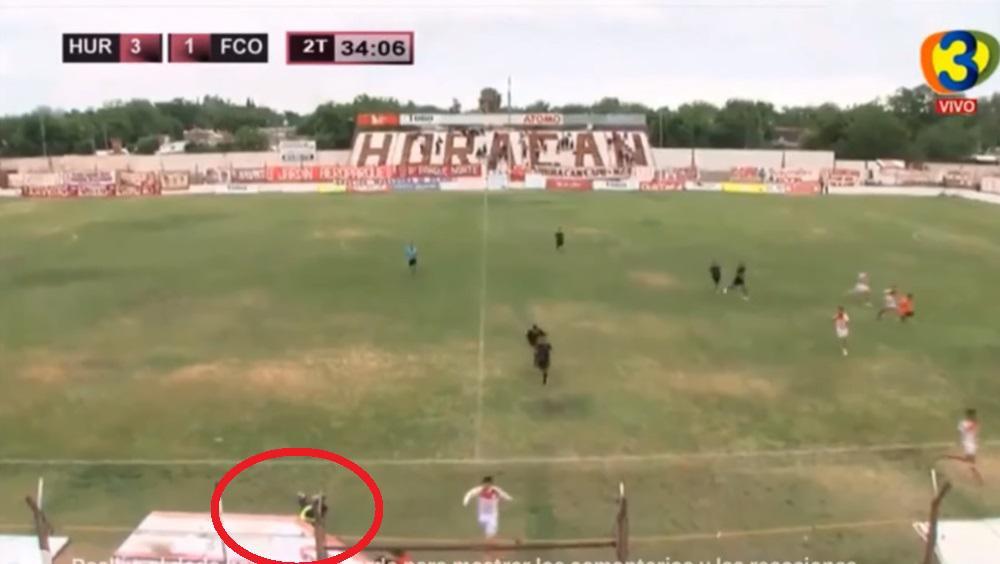 Βίντεο σοκ: Προπονητής πυροβολήθηκε κατά την διάρκεια του αγώνα