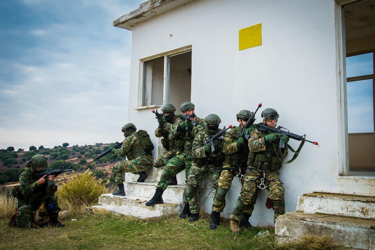 Ένοπλες Δυνάμεις