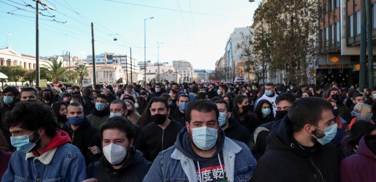 Αν διαδήλωναν οι εμβολιασμένοι