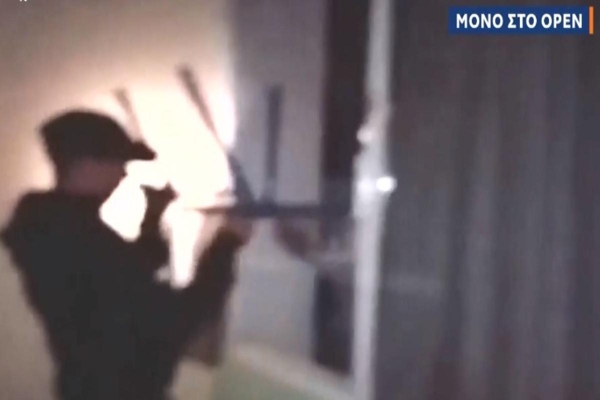 Συμμορίες ανηλίκων: Σοκάρει το νέο βίντεο από την δράση τους – «Κατεδαφίζουν» σχολική τάξη σε ελάχιστα λεπτά [βίντεο]