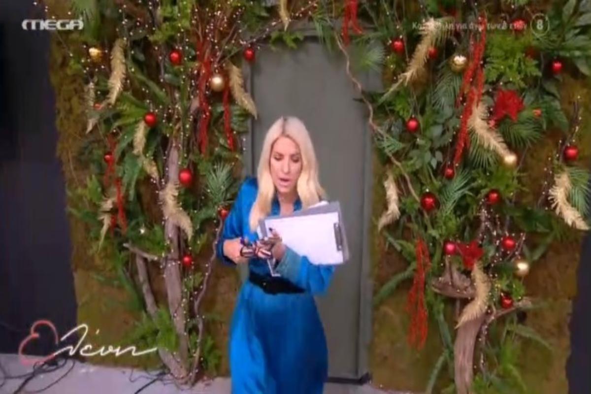 Ελένη Μενεγάκη: Στόλισε και δεν σταμάτησε να βγάζει φωτογραφίες [βίντεο]