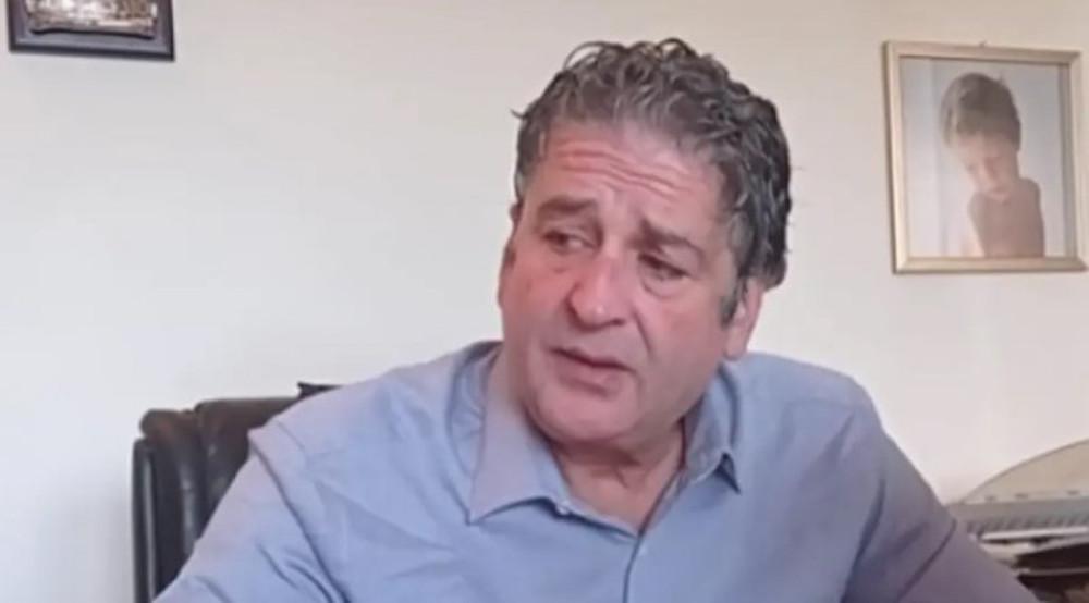 Προσήχθη ο δικηγόρος των αρνητών Νίκος Αντωνιάδης