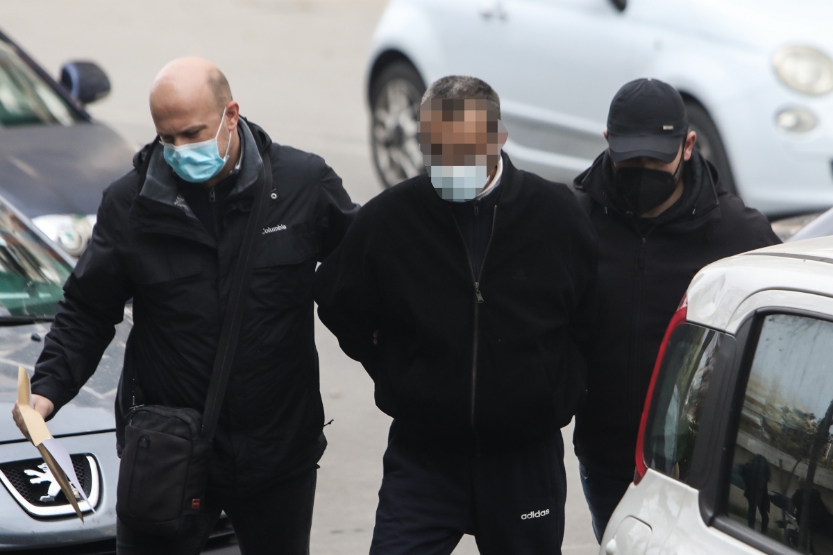 Γυναικοκτονία στη Θεσσαλονίκη: Ποινική δίωξη για ανθρωποκτονία με δόλο στον 49χρονο σύζυγο - Την κατακρεούργησε με 23 μαχαιριές