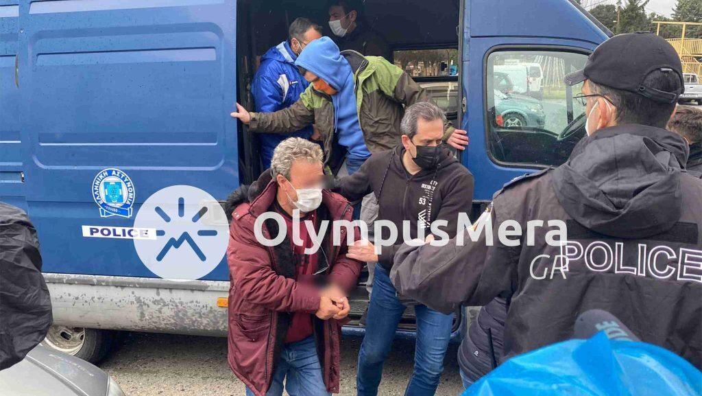 Θεματοφύλακες του Συντάγματος - Πιερία: Υπό κράτηση οι 11 συλληφθέντες για την αρπαγή του διευθυντή Γυμνασίου