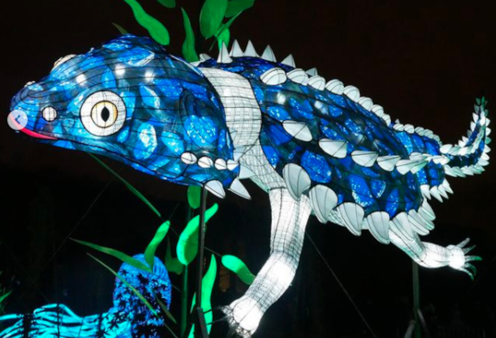 Οι δεινόσαυροι ξαναζωντανεύουν στο Παρίσι