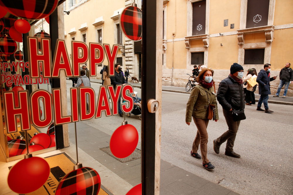 Όμικρον Ιταλία: «Βροχή» οι ακυρώσεις διακοπών λόγω της παραλλαγής Όμικρον