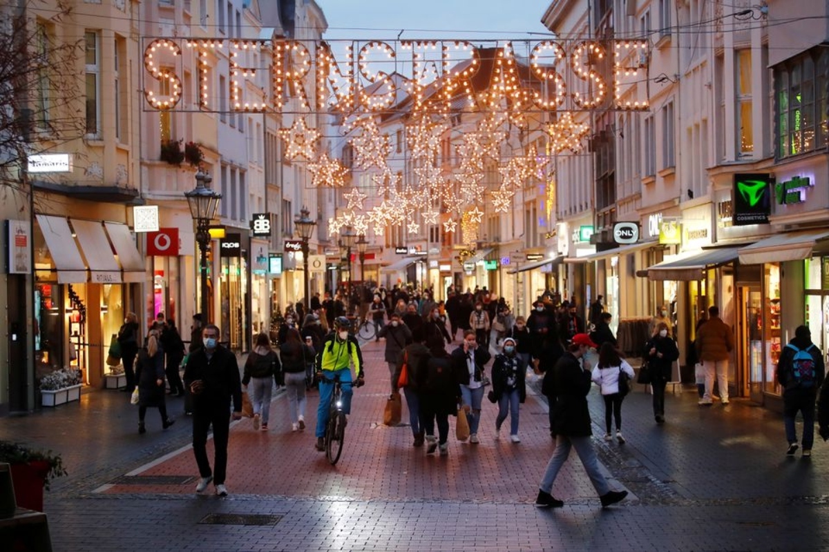 ΠΟΥ: Δραματική προειδοποίηση στις χώρες της Ευρώπης - Έρχεται θύελλα κρουσμάτων λόγω Όμικρον